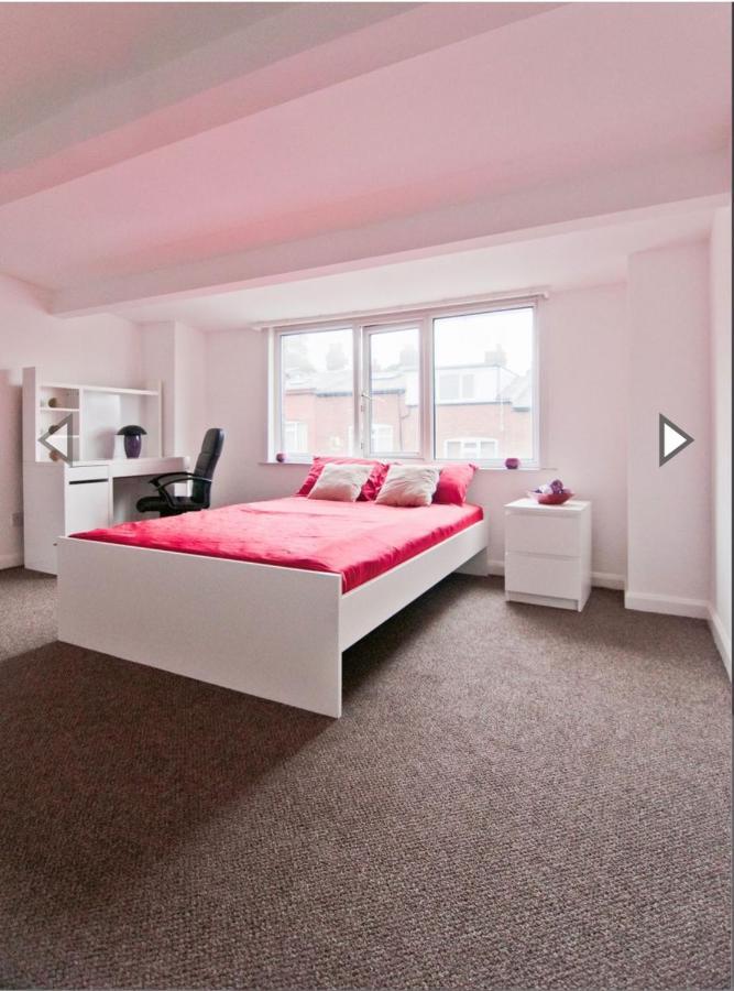 Budget Double Room Close To Leeds University And City Centre ภายนอก รูปภาพ